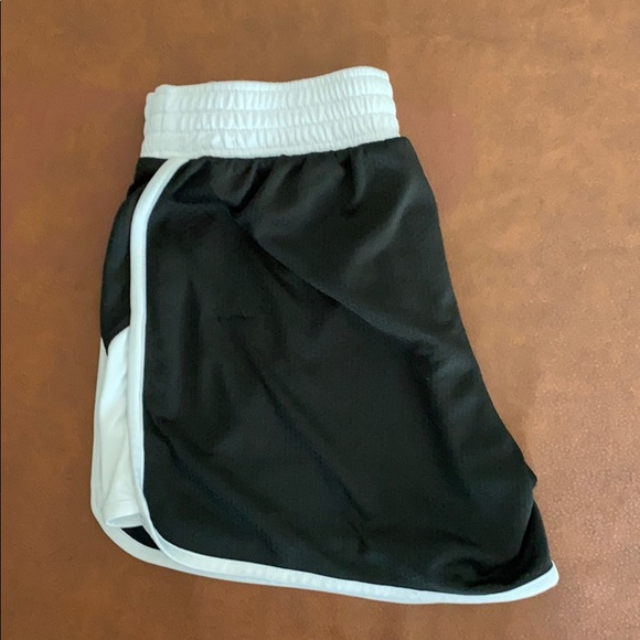 Women’s Champion Duo Dry Athletic Shorts - Picture 2 of 2